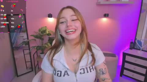 Snapshot of anniita_ chatting on 07.08.26 VIVIANNA online show from 07.08.26