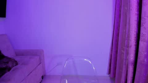 Gise. online show from 10.31.25