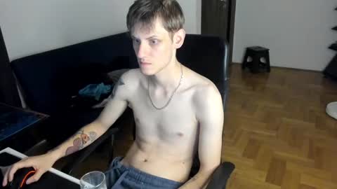    online show from 10.03.25