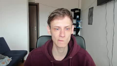    online show from 10.08.25