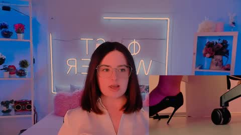 Snapshot of annterry chatting on 12.14.24 Ann Terry 3 online show from 12.14.24