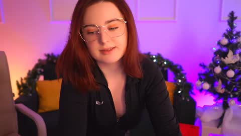 Snapshot of annterry chatting on 12.18.24 Ann Terry 3 online show from 12.18.24