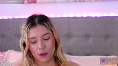 Antonella Lee online show from 03.05.26