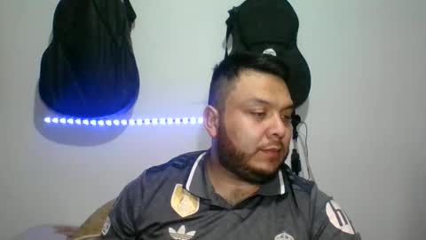 lion kennedy independent model moderator online show from 10.23.25