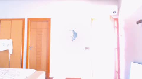 Snapshot of annuler_9 chatting on 01.20.25 adrenalinE online show from 01.20.25