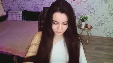 Snapshot of anny_shine chatting on 01.09.25 Annie online show from 01.09.25