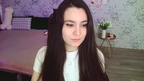 Snapshot of anny_shine chatting on 01.10.25 Annie online show from 01.10.25