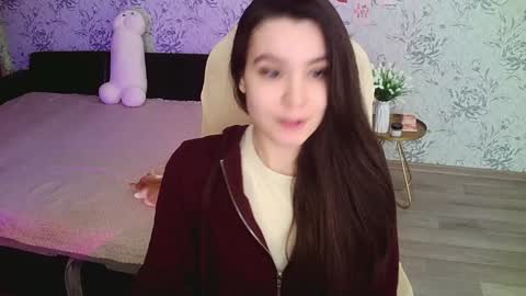 Snapshot of anny_shine chatting on 01.25.25 Annie online show from 01.25.25