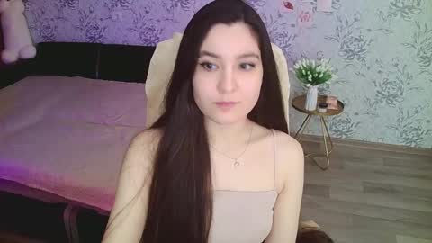 Snapshot of anny_shine chatting on 02.15.25 Annie online show from 02.15.25