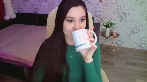 Snapshot of anny_shine chatting on 02.22.25 Annie online show from 02.22.25