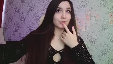 Snapshot of anny_shine chatting on 02.28.25 Annie online show from 02.28.25