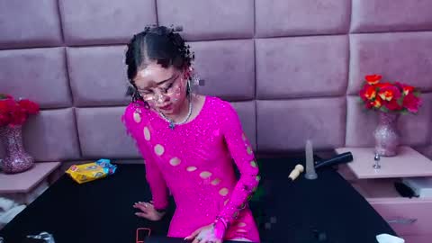 Anny online show from 12.17.24