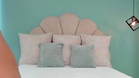 Anny  online show from 02.04.25