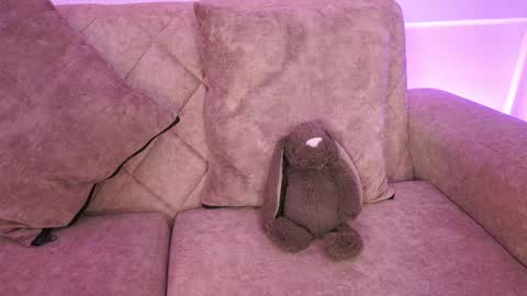 Snapshot of annybuny chatting on 02.14.26 Ana online show from 02.14.26