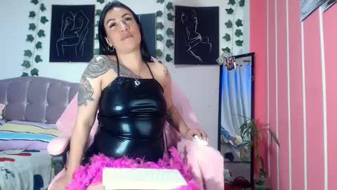    online show from 02.05.25