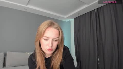 Snapshot of annyfourse chatting on 12.08.24 AnnyFourse online show from 12.08.24