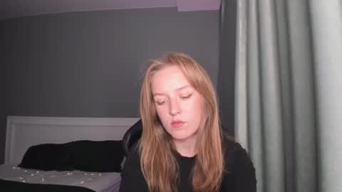 Snapshot of annyfourse chatting on 12.10.24 AnnyFourse online show from 12.10.24