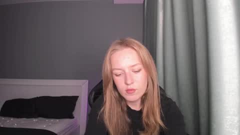 Snapshot of annyfourse chatting on 12.10.24 AnnyFourse online show from 12.10.24