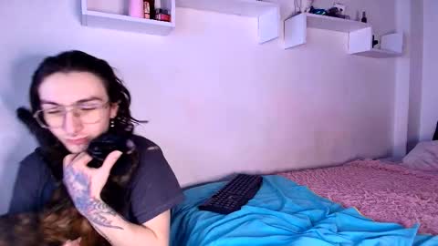 Snapshot of annyharris chatting on 05.05.26 anny harris online show from 05.05.26