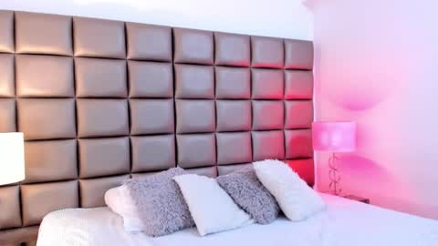    online show from 02.03.25