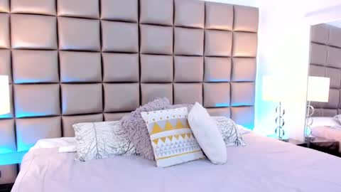    online show from 03.01.25