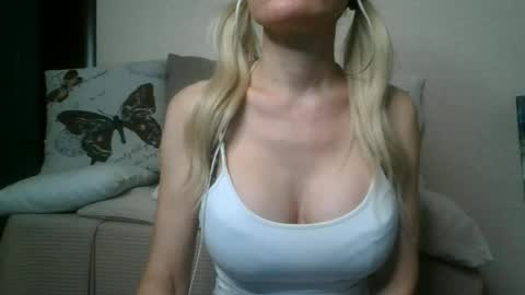 Snapshot of annypat chatting on 06.20.26 annypat online show from 06.20.26