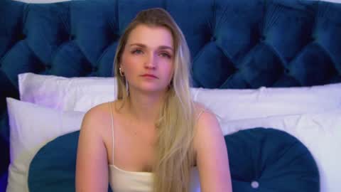 Snapshot of annyraii chatting on 02.17.26 annyraii online show from 02.17.26