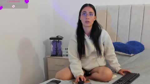 Anny online show from 03.25.26