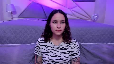 AnnyT online show from 01.08.25