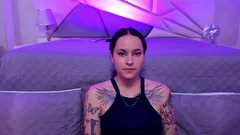 AnnyT online show from 01.15.25