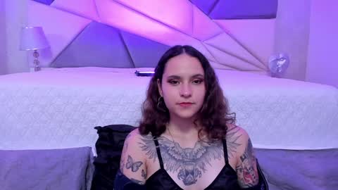 AnnyT online show from 01.24.25