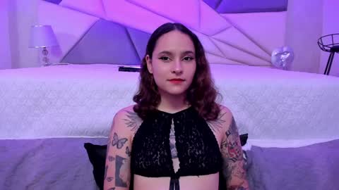 AnnyT online show from 01.24.25