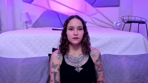 AnnyT online show from 01.26.25