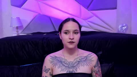 AnnyT online show from 02.01.25