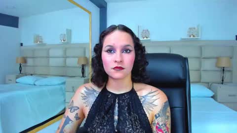 AnnyT online show from 09.16.25