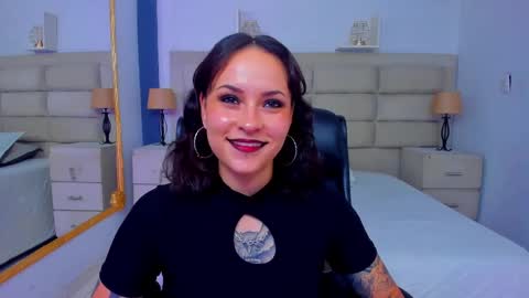 AnnyT online show from 11.07.25