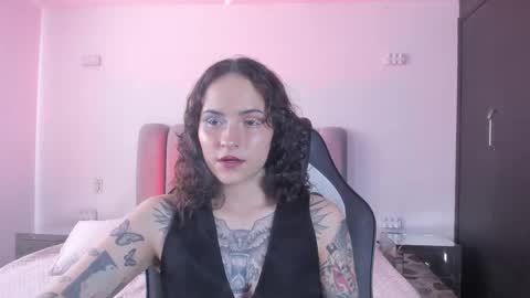 AnnyT online show from 01.17.26