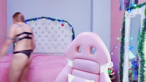 AnnyXhot online show from 12.21.24