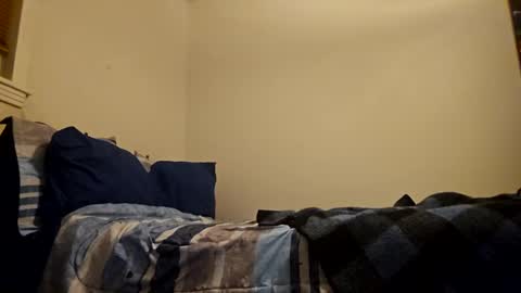 Snapshot of anonychris chatting on 09.21.25 AnonaChris online show from 09.21.25