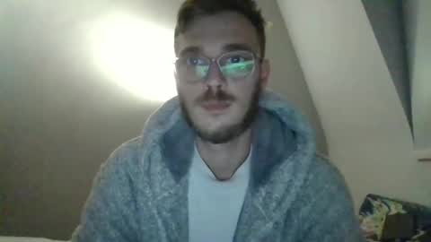 Snapshot of anonymousstoner58 chatting on 10.27.25 anonymousstoner58 online show from 10.27.25