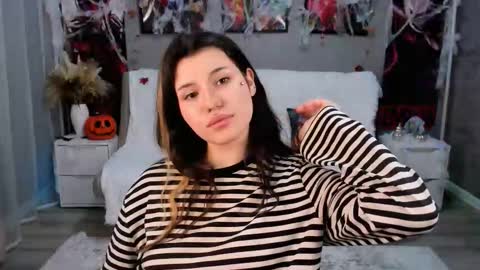 Snapshot of anoradark chatting on 11.07.25 Anora online show from 11.07.25