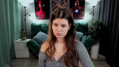 Snapshot of anoradark chatting on 11.22.25 Anora online show from 11.22.25