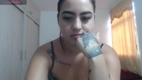 Snapshot of anthonela_queen chatting on 10.10.25 Anthonela Queen online show from 10.10.25