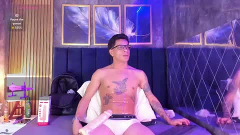 Snapshot of anthony_hotxx chatting on 05.17.26 Anthonyy online show from 05.17.26