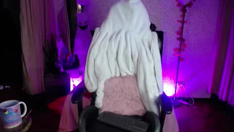 antia_x online show from 10.27.25