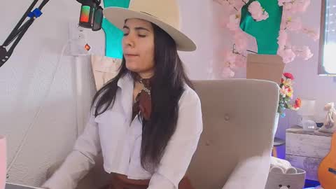 Snapshot of antofoxwbc chatting on 09.13.25 Anto online show from 09.13.25