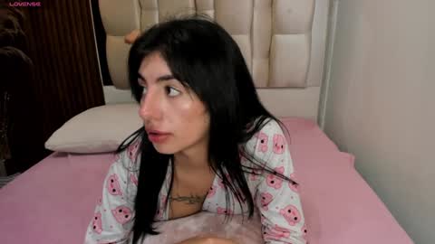 Antonella online show from 01.03.25