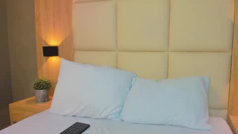 A N T O N E L L A  online show from 12.19.25