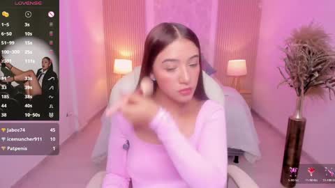 Snapshot of antonella_grayy chatting on 04.25.26 Antonella Grayy online show from 04.25.26