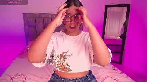 Snapshot of antonella_hot_x chatting on 11.01.25 Antonella online show from 11.01.25